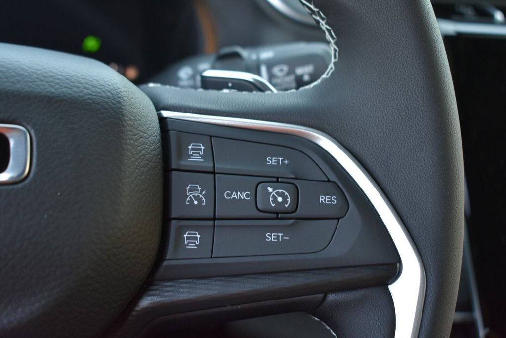 2026 Jeep Grand Cherokee L Laredo