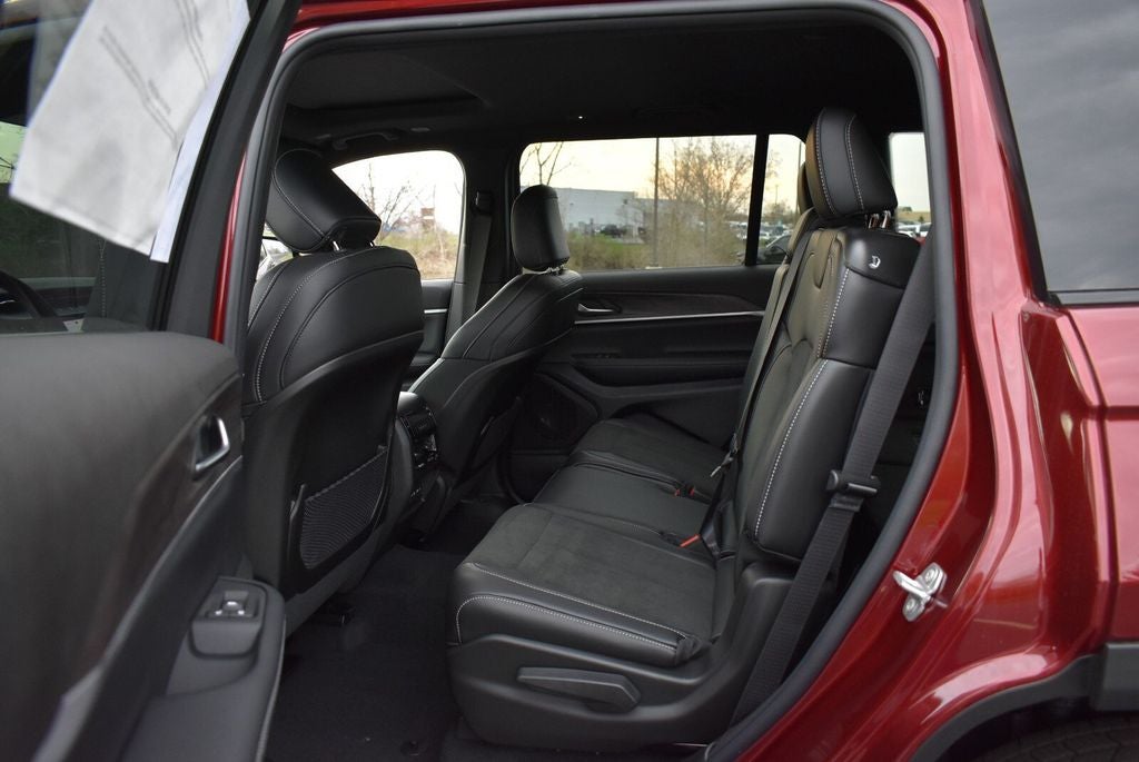 2026 Jeep Grand Cherokee L Altitude
