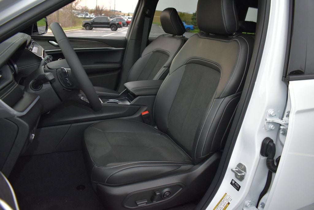 2026 Jeep Grand Cherokee L Altitude