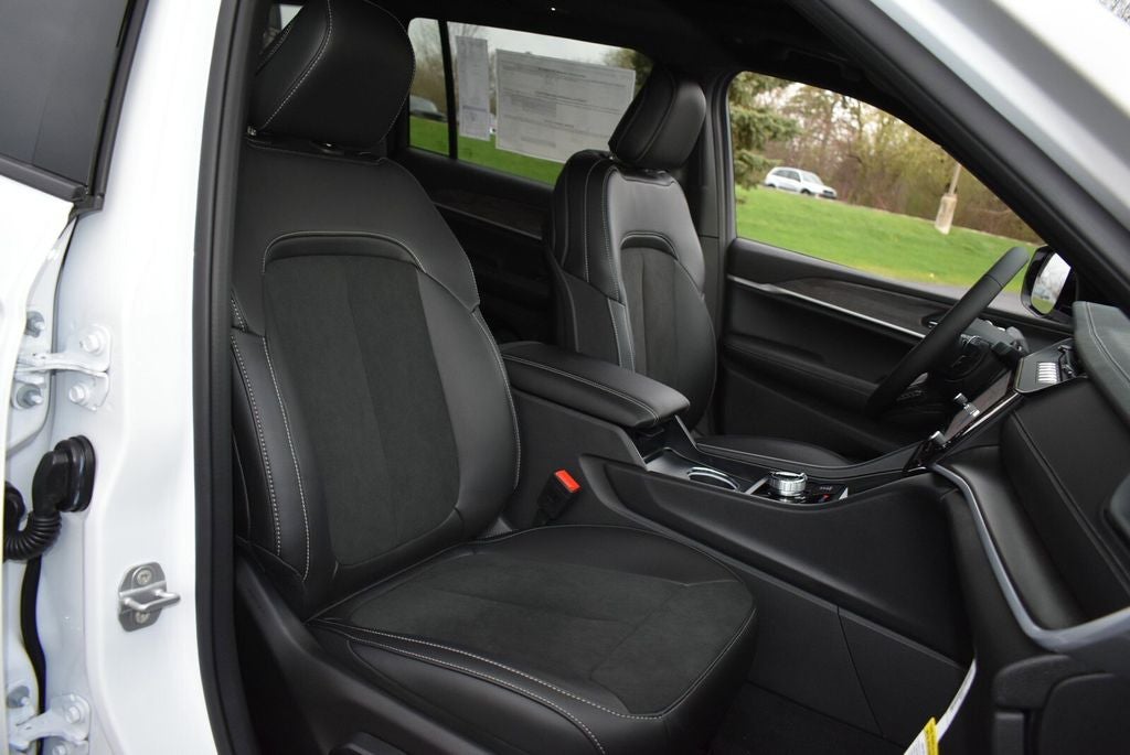 2026 Jeep Grand Cherokee L Altitude