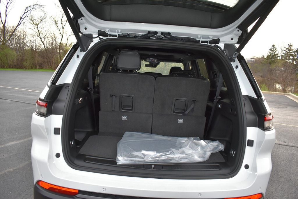 2026 Jeep Grand Cherokee L Altitude