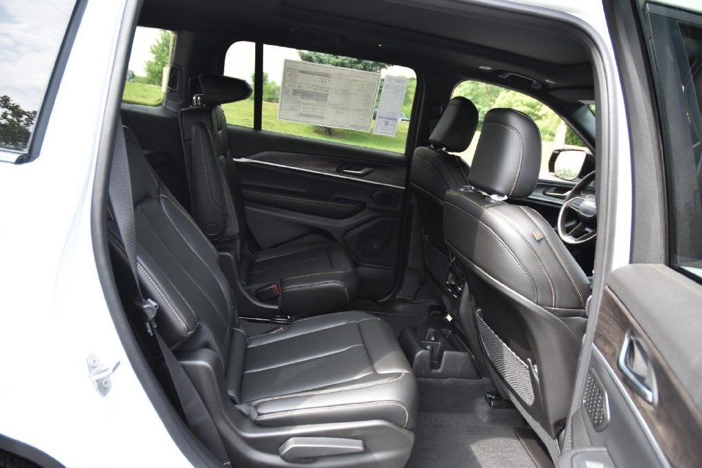 2026 Jeep Grand Cherokee L 85th Anniversary Edition