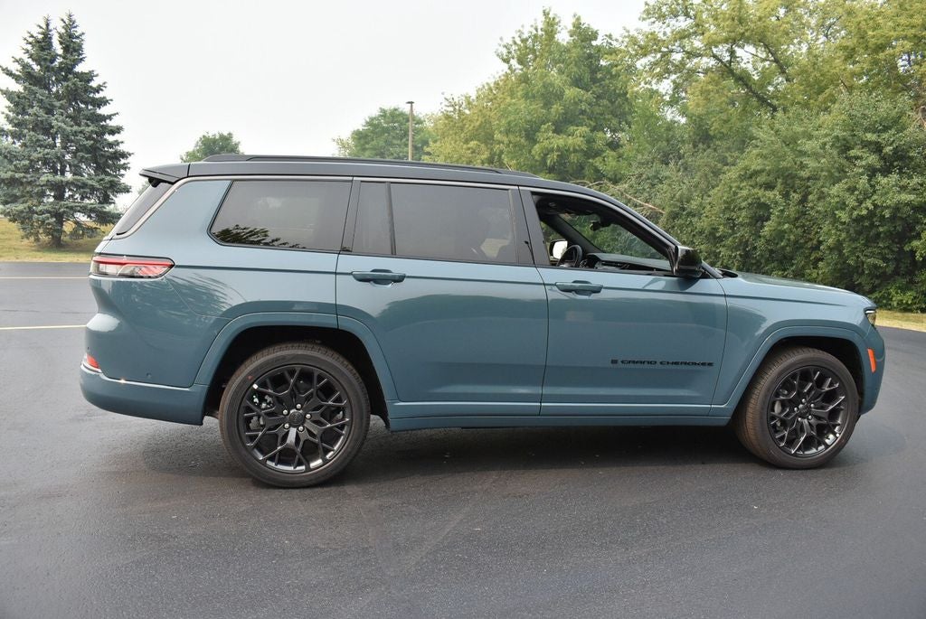 2026 Jeep Grand Cherokee L Summit