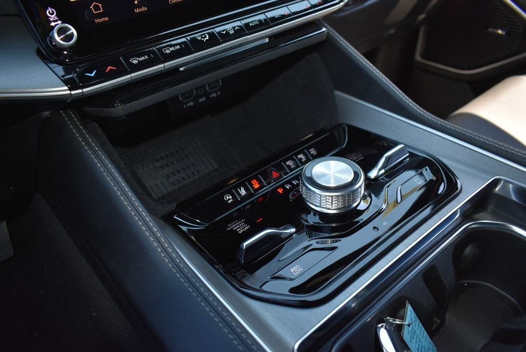 2026 Jeep Grand Wagoneer Upland