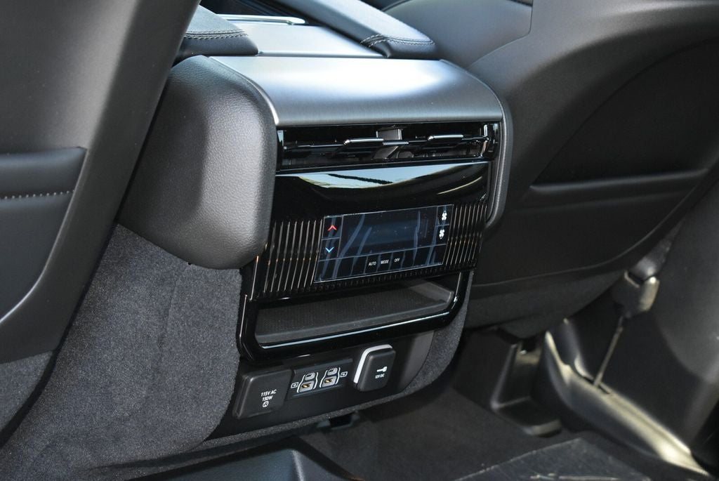 2026 Jeep Grand Wagoneer Upland