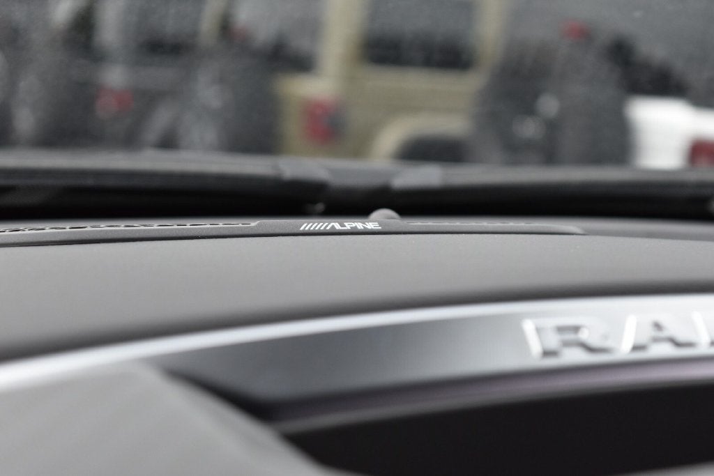 2027 RAM 1500 Big Horn/Lone Star