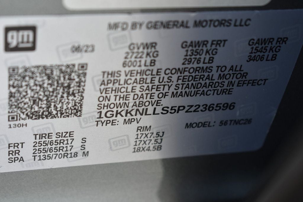 2023 GMC Acadia AT4