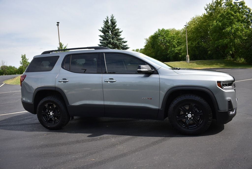 2023 GMC Acadia AT4