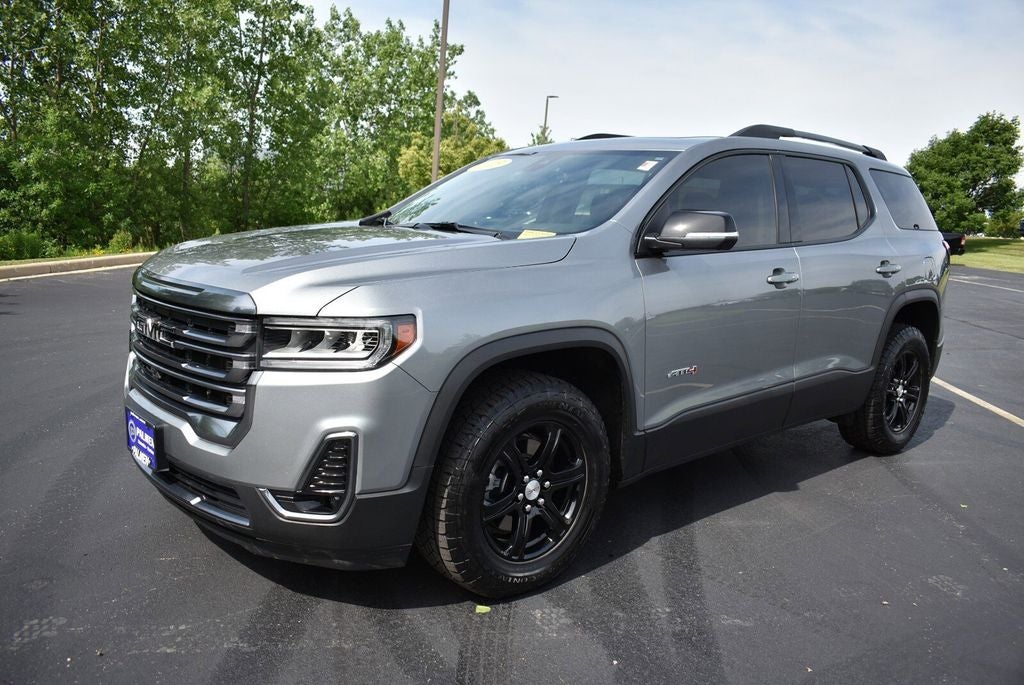 2023 GMC Acadia AT4