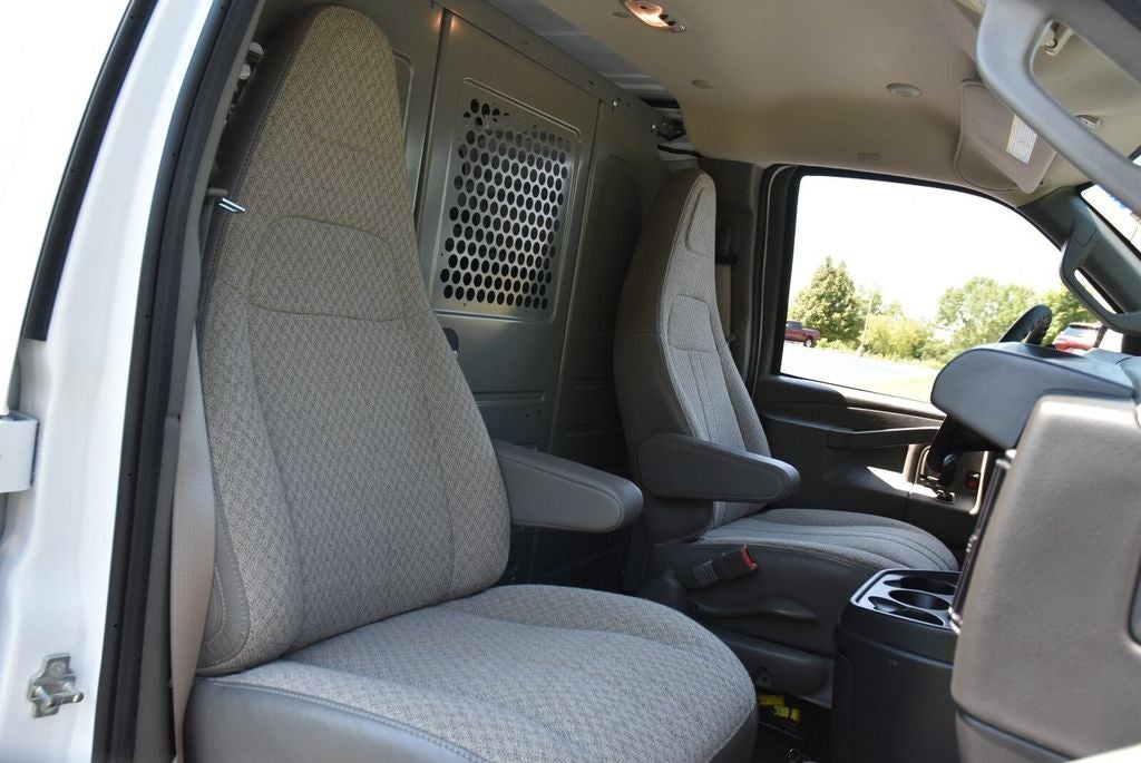 2025 GMC Savana Cargo Van Work Van