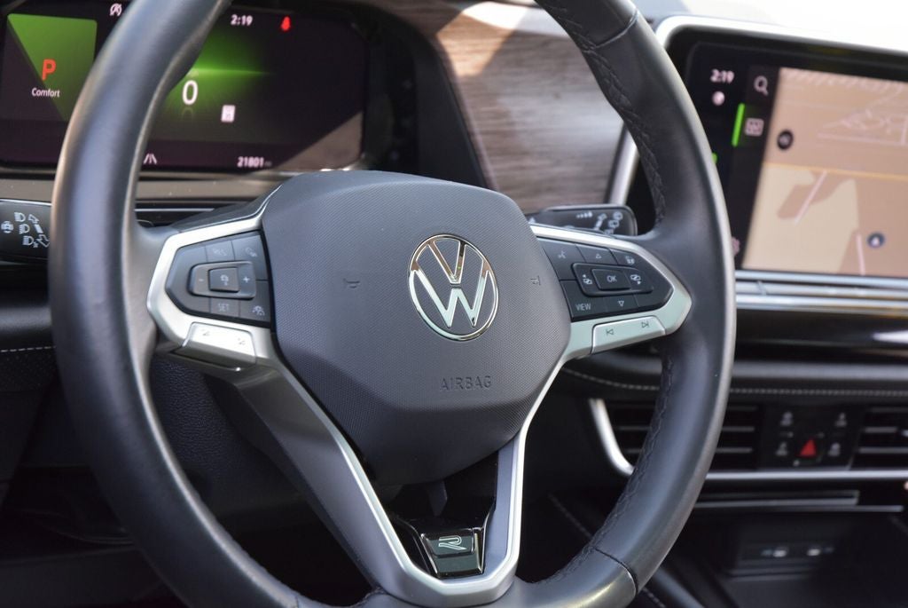 2025 Volkswagen Atlas 2.0T SEL Premium R-Line