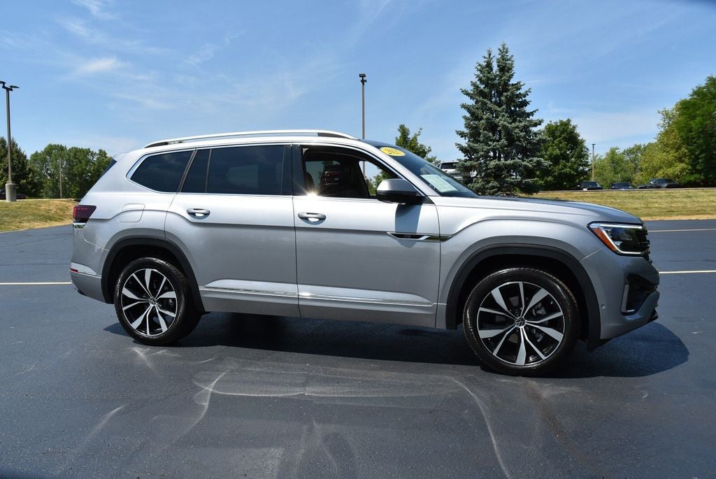 2025 Volkswagen Atlas 2.0T SEL Premium R-Line