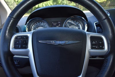 2015 Chrysler Town & Country Touring