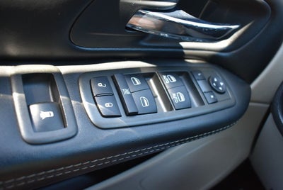 2015 Chrysler Town & Country Touring
