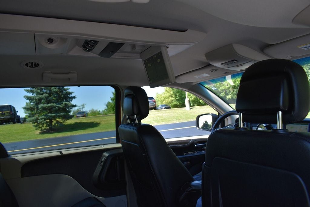2015 Chrysler Town & Country Touring