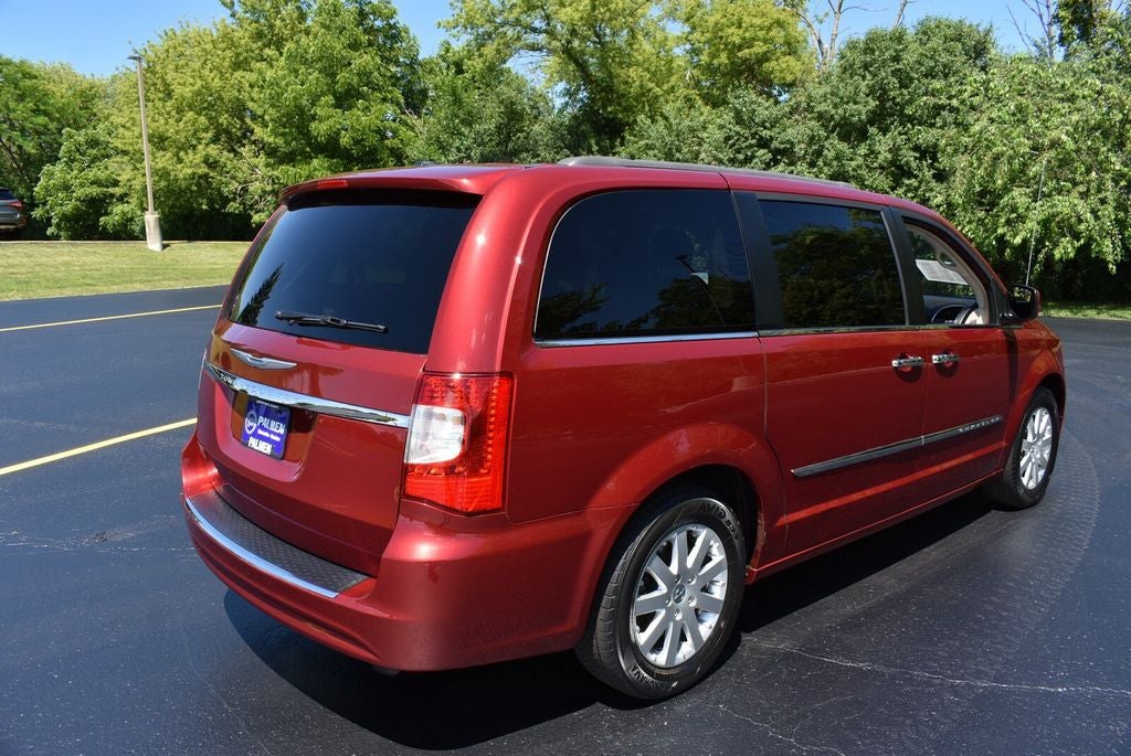 2015 Chrysler Town & Country Touring