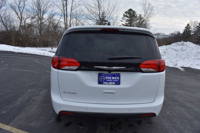 2026 Chrysler Voyager LX