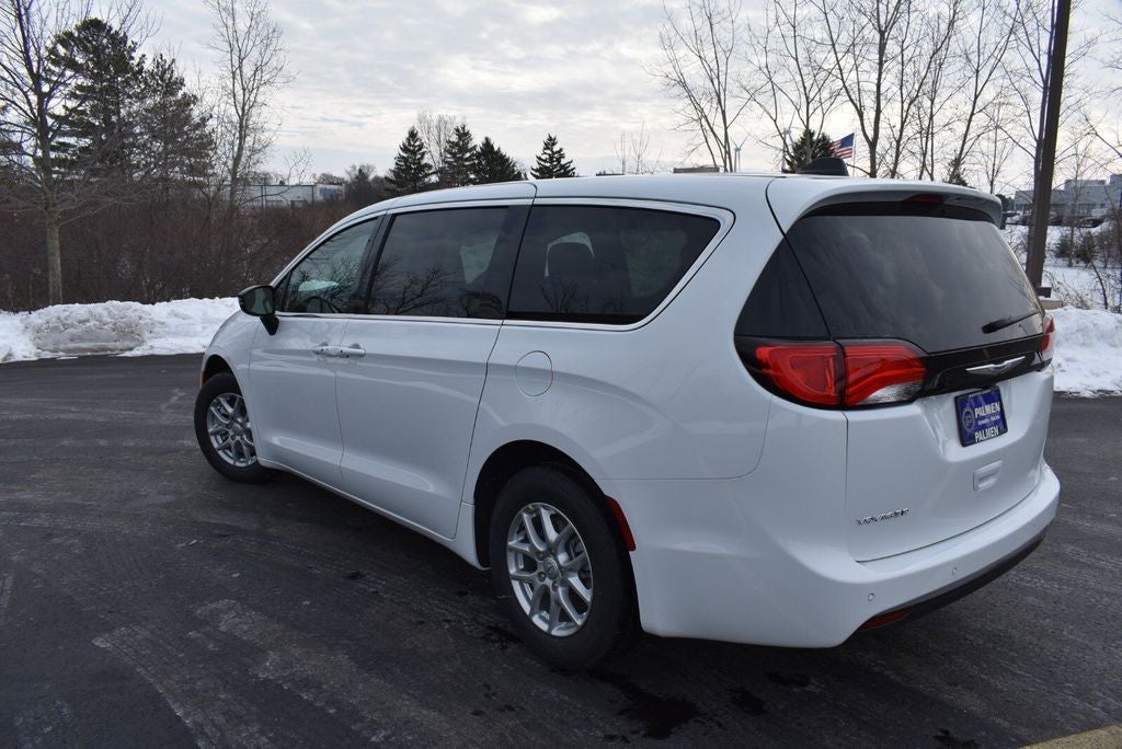 2026 Chrysler Voyager LX