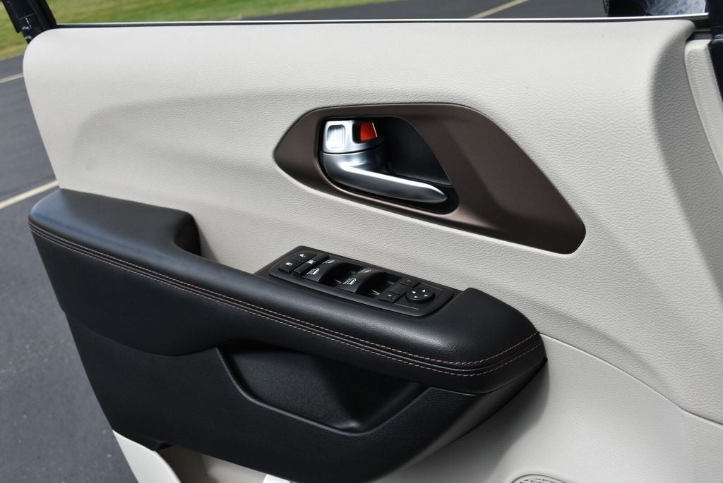 2019 Chrysler Pacifica Touring L Plus