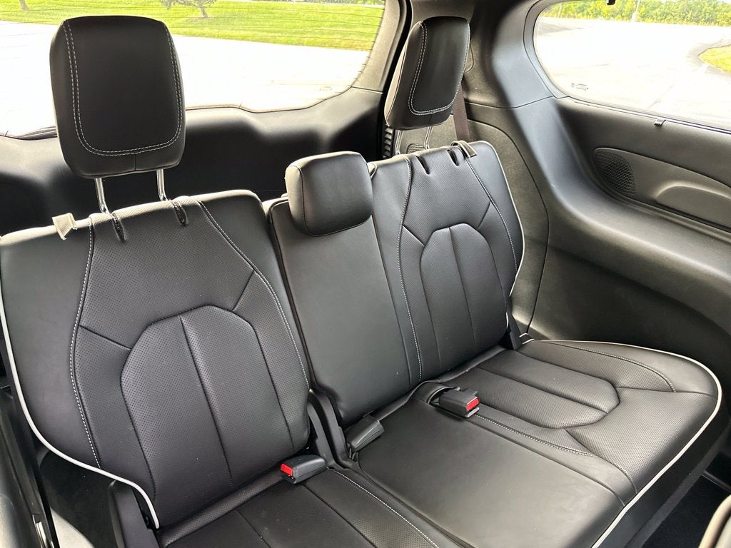 2025 Chrysler Pacifica Limited