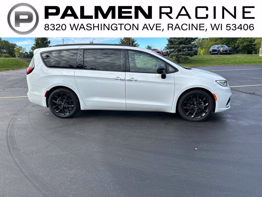 2025 Chrysler Pacifica Limited