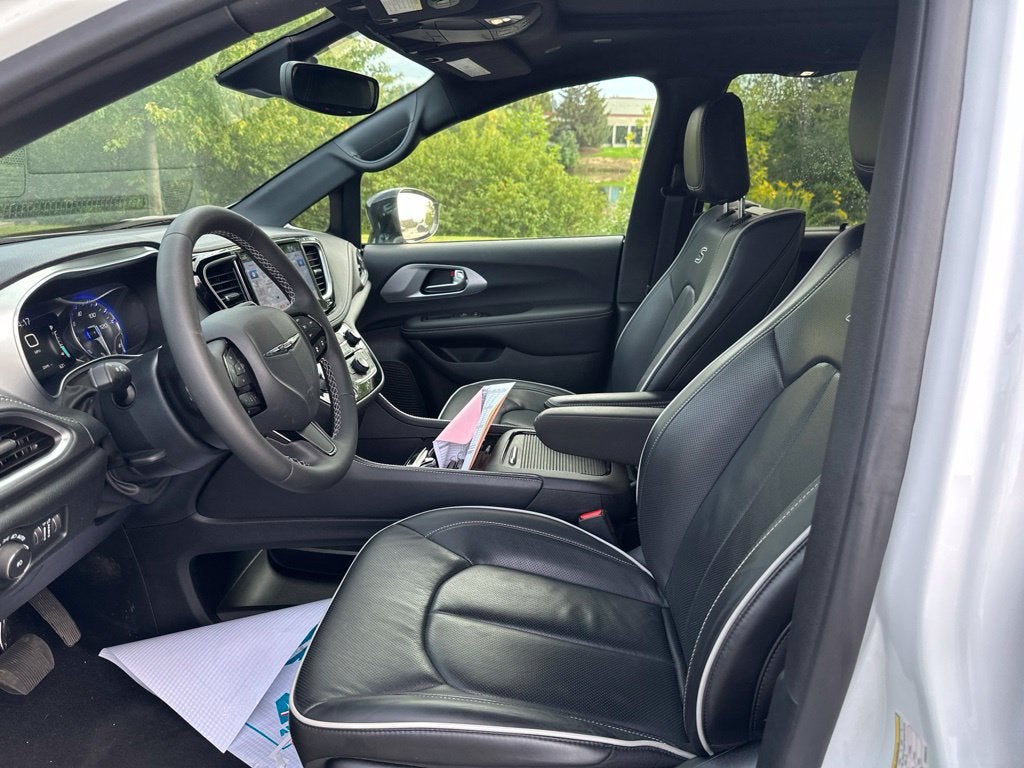 2025 Chrysler Pacifica Limited