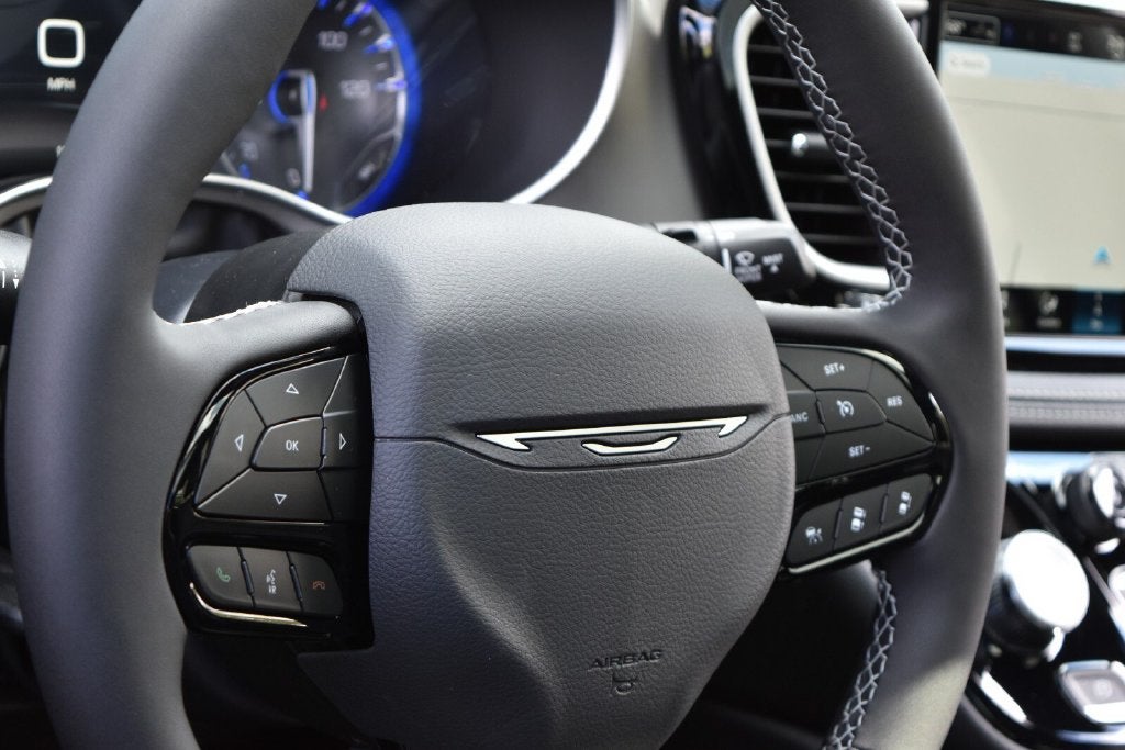 2027 Chrysler Pacifica Limited