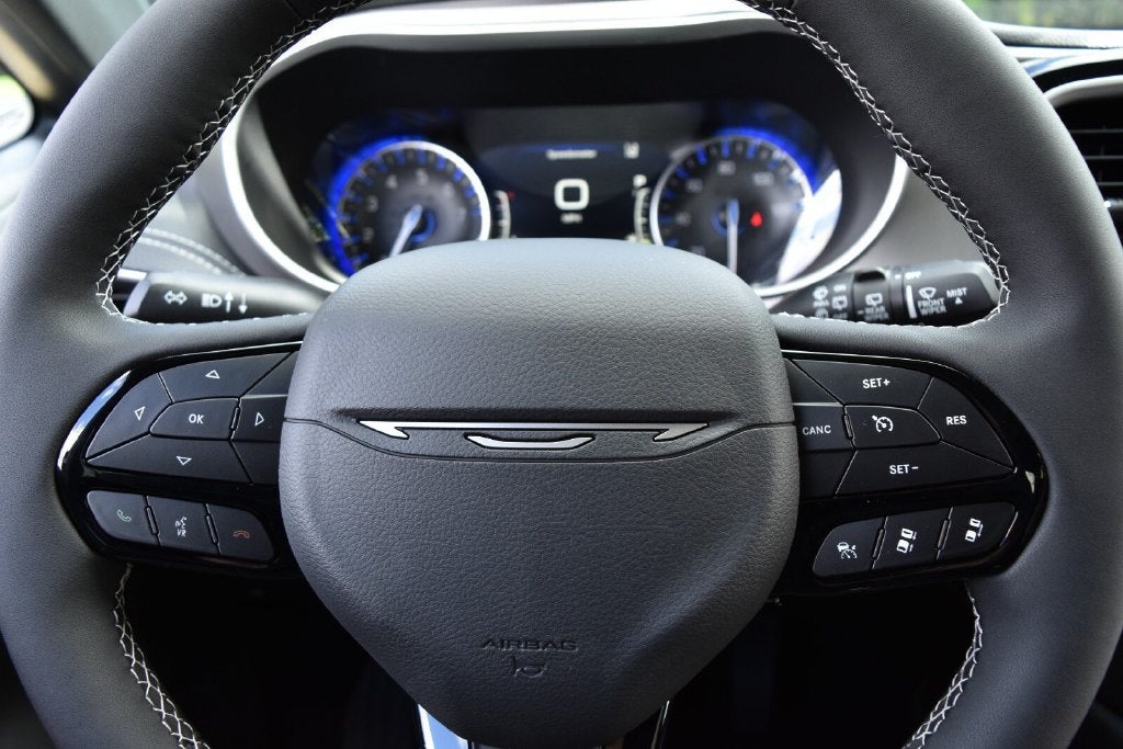 2027 Chrysler Pacifica Limited