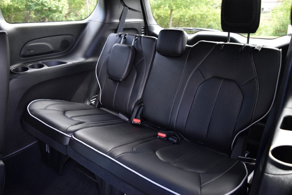 2027 Chrysler Pacifica Limited