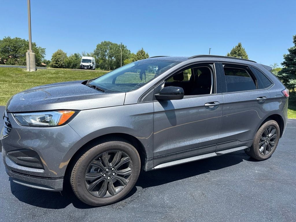 2022 Ford Edge SE
