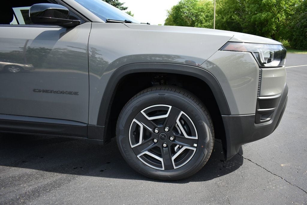 2026 Jeep Cherokee Laredo