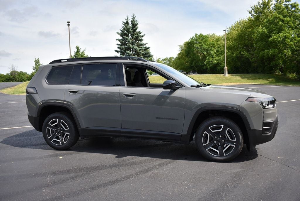 2026 Jeep Cherokee Laredo