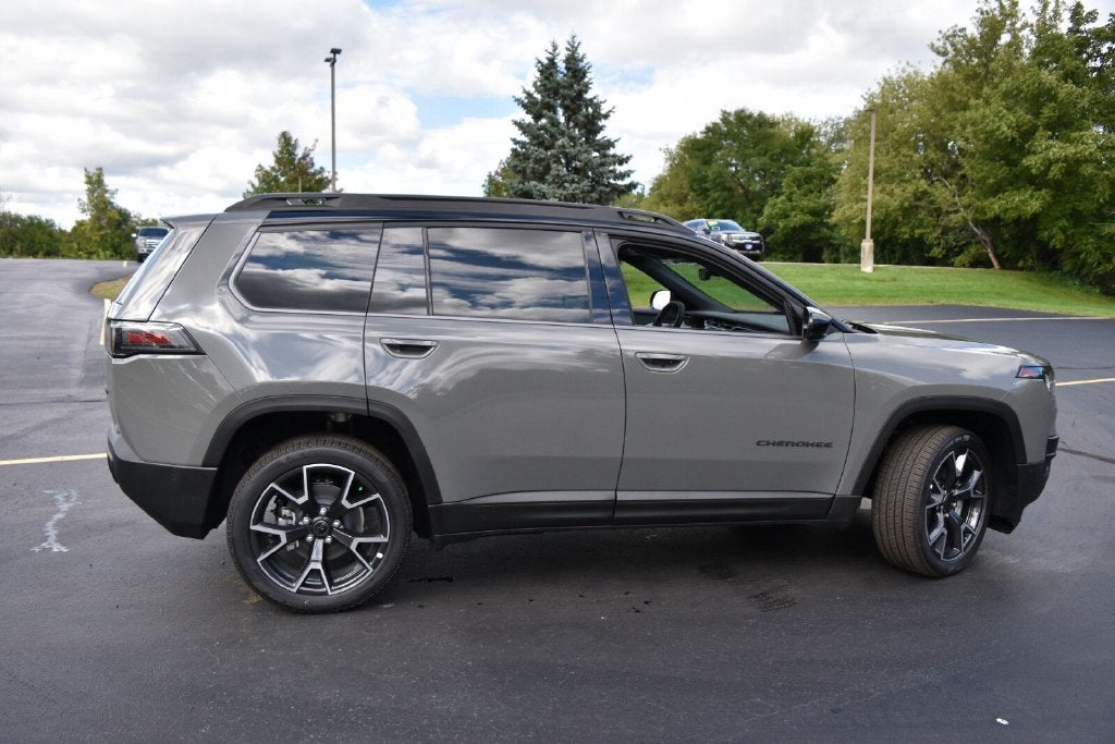 2026 Jeep Cherokee Overland