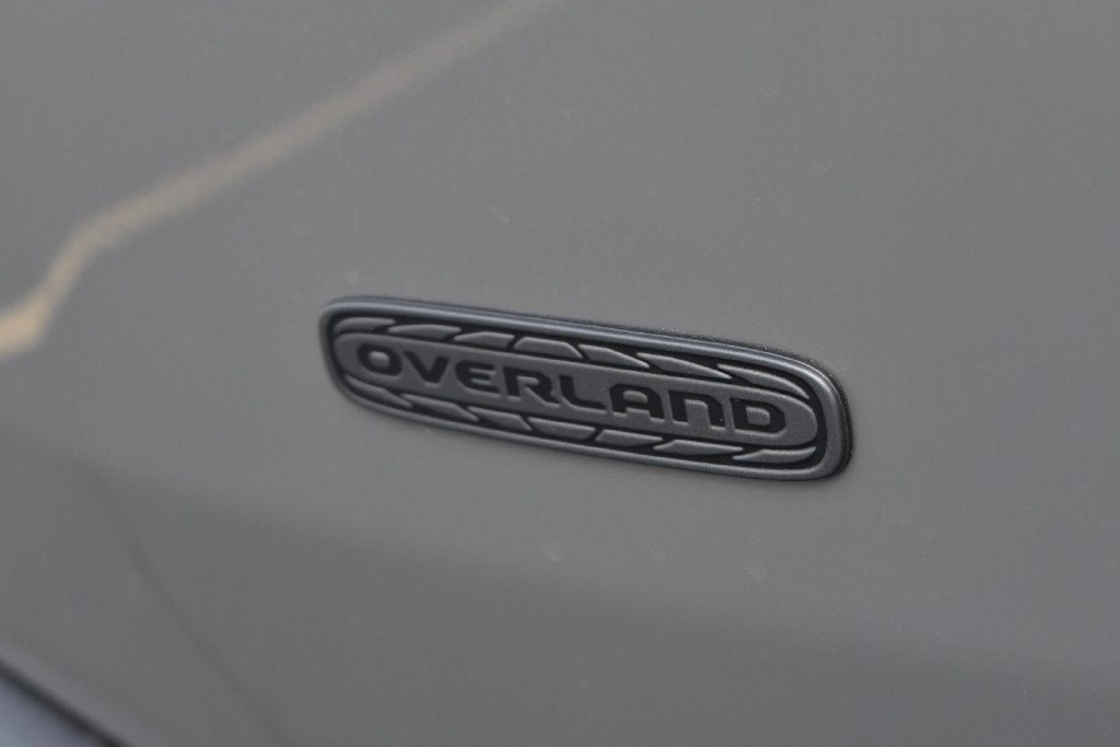 2026 Jeep Cherokee Overland