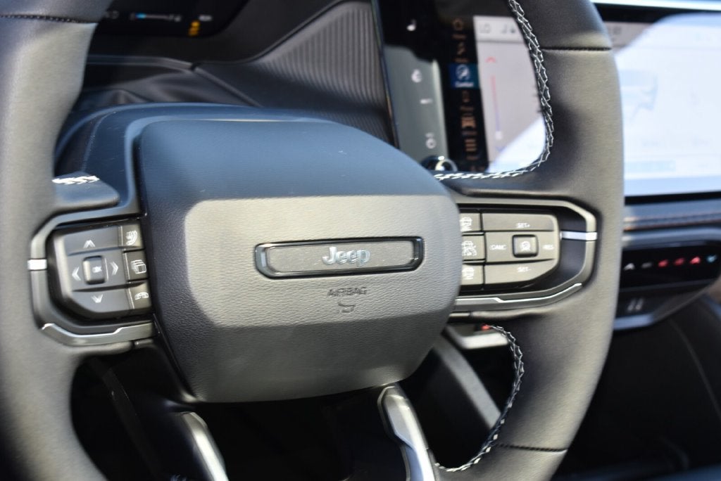 2026 Jeep Cherokee Overland