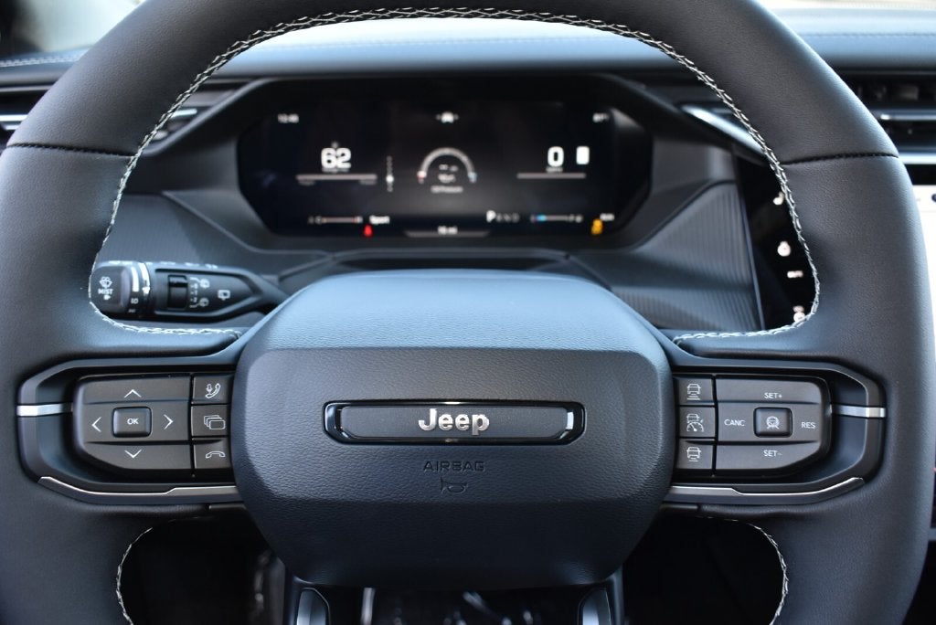 2026 Jeep Cherokee Overland