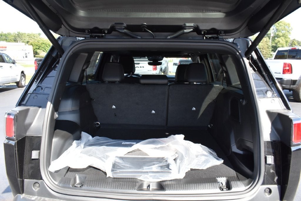 2026 Jeep Cherokee Overland