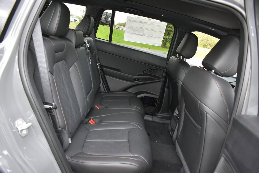 2026 Jeep Cherokee Overland