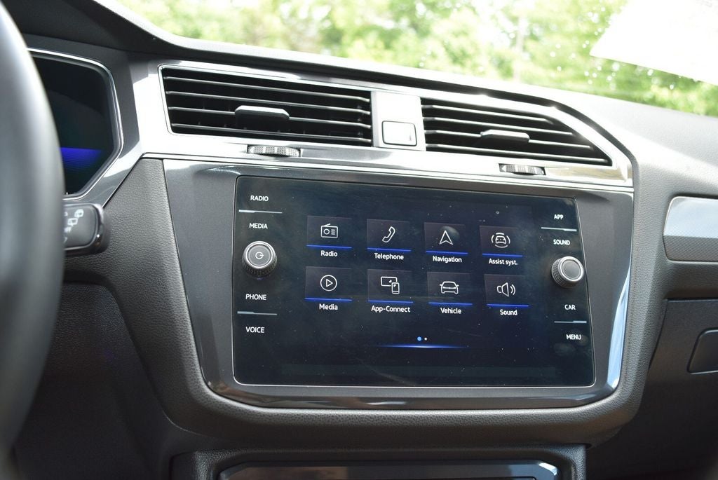 2022 Volkswagen Tiguan 2.0T SE